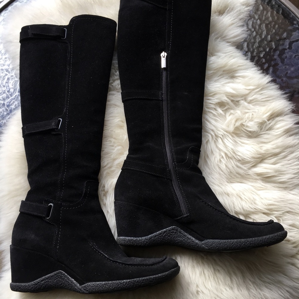 Stylish Black Suede Wedge Boots